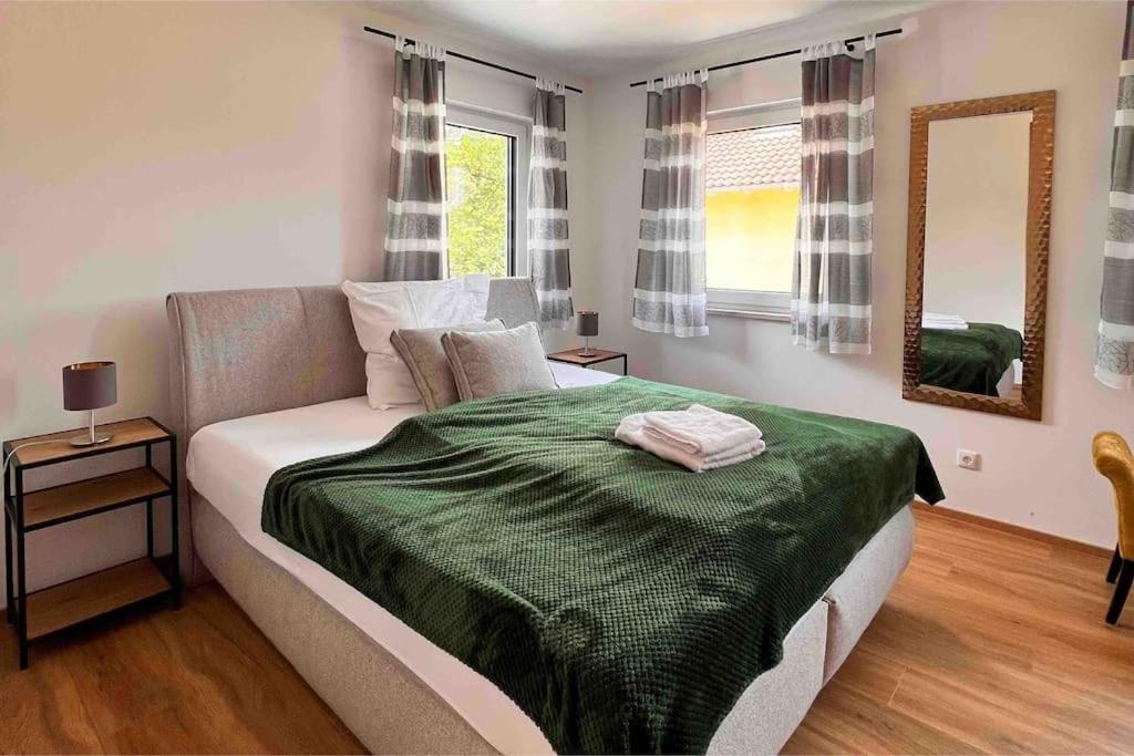 Appartement Viel Platz In Burghausen Fuer Freunde Und Familie Extérieur photo