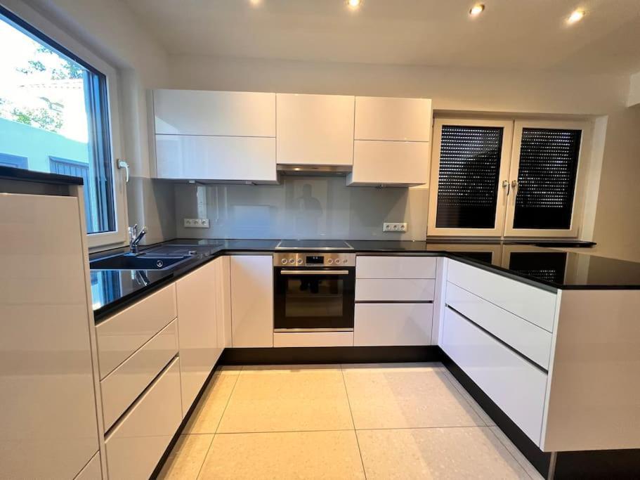 Appartement Viel Platz In Burghausen Fuer Freunde Und Familie Extérieur photo